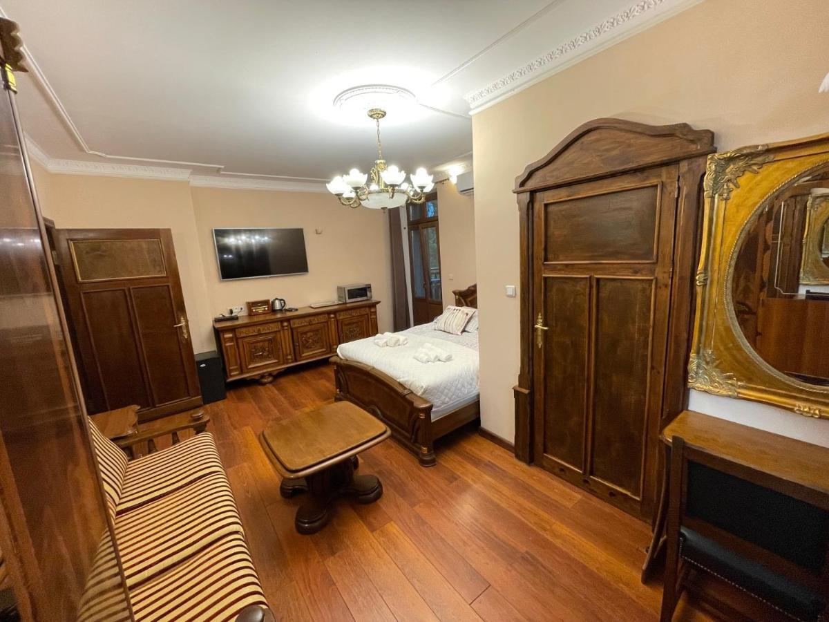 Dworek Oliwski Bed & Breakfast Gdańsk Eksteriør bilde