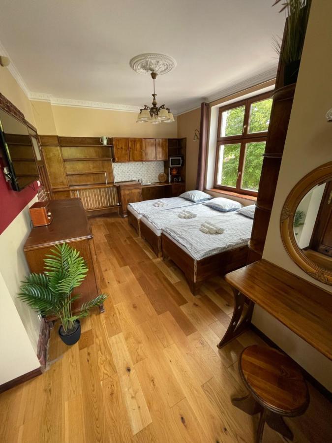 Dworek Oliwski Bed & Breakfast Gdańsk Eksteriør bilde