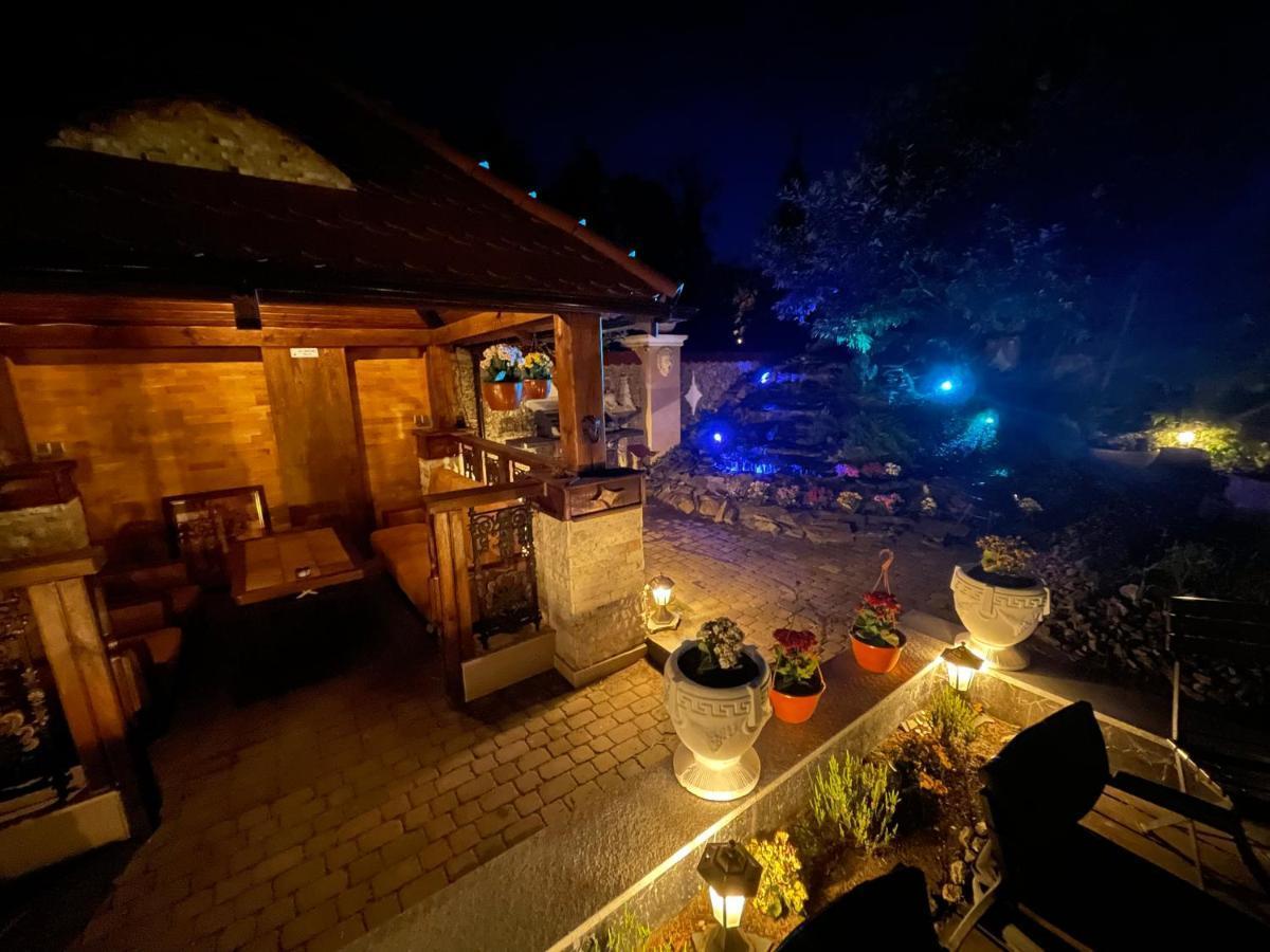 Dworek Oliwski Bed & Breakfast Gdańsk Eksteriør bilde