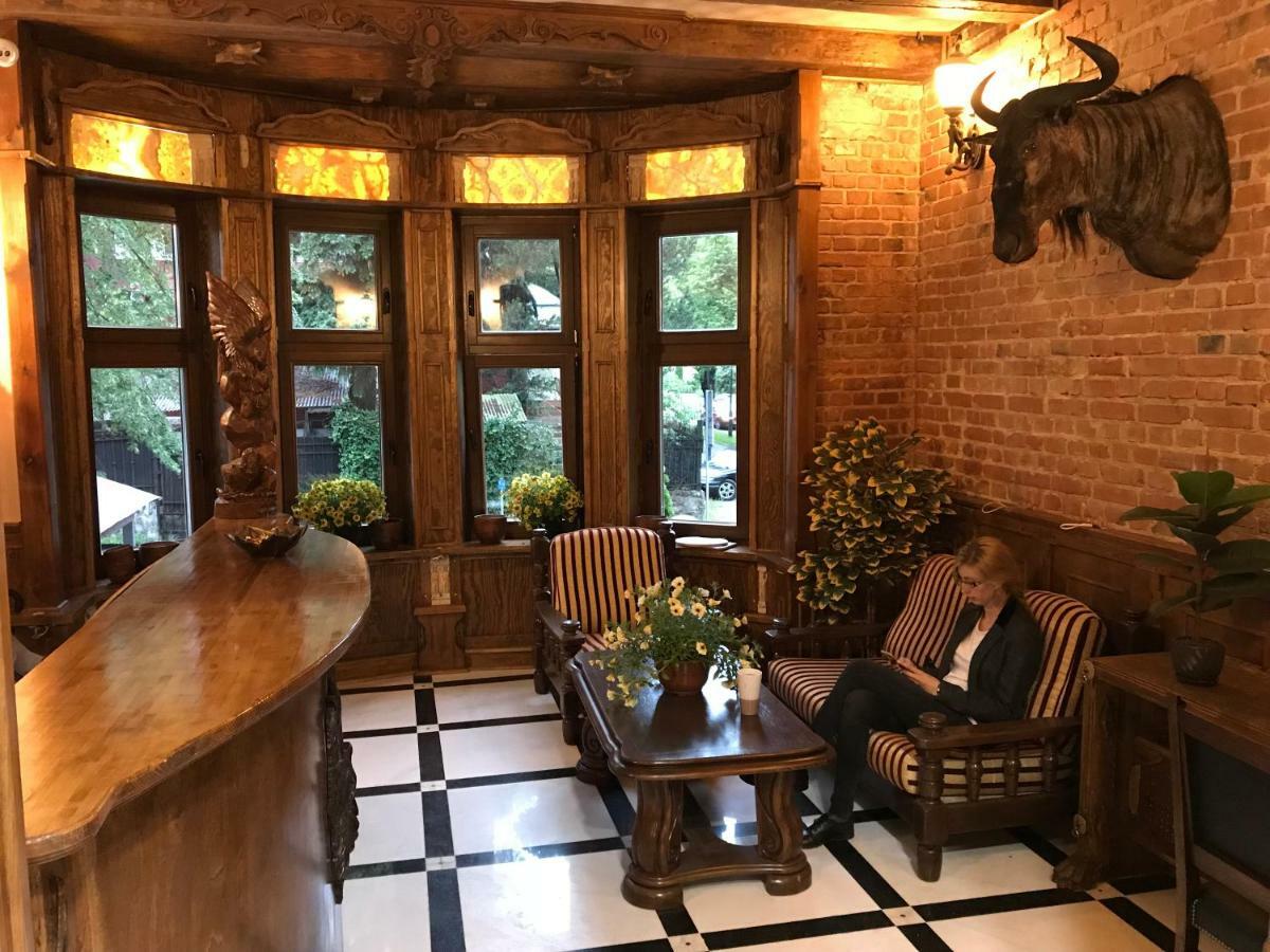 Dworek Oliwski Bed & Breakfast Gdańsk Eksteriør bilde